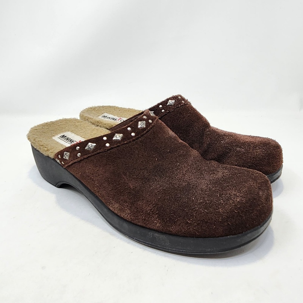 Minnetonka Womens Brown Suede Slip On Mules Clogs Size 9 Studded Felt Lined